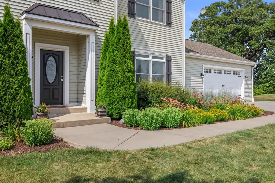 16340 Braun Rd, Yorkville, WI 53177 - #2