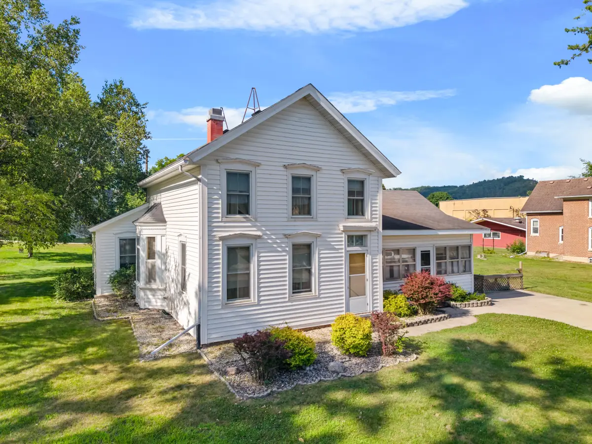 107 Rushford Ave W, Rushford, MN 55971 - #1