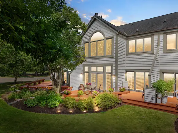 S75W17649 Harbor Cir, Muskego, WI 53150