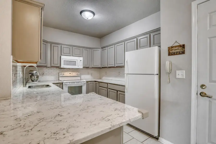 13060 W Bluemound Rd, Elm Grove, WI 53122 - #2