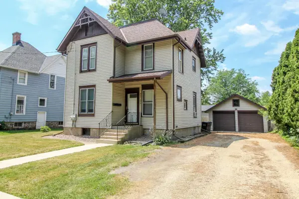 404 Grove St, Fort Atkinson, WI 53538