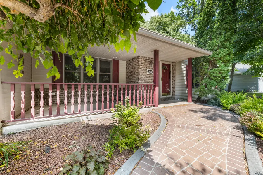 1912 Mapletree Rd, Howards Grove, WI 53083 - #2