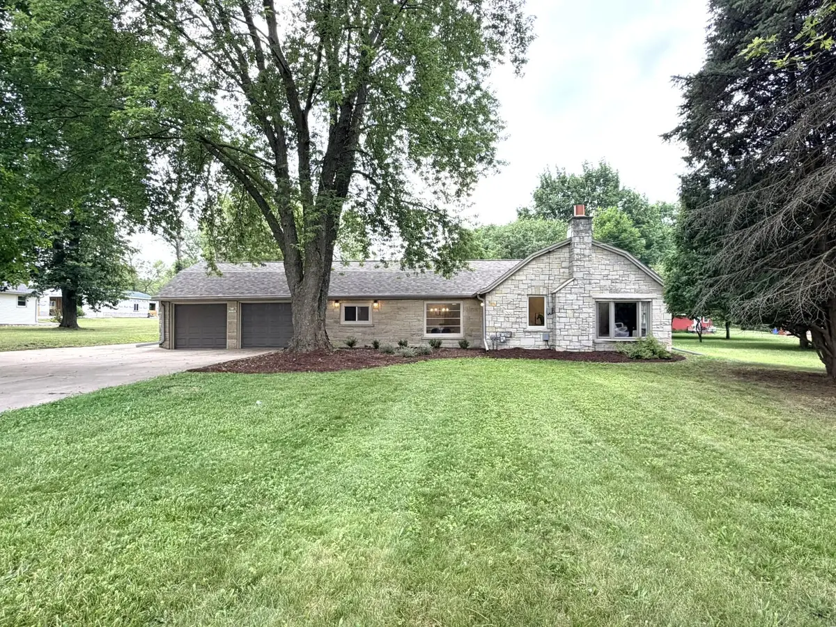 N71W22103 Good Hope Rd, Lisbon, WI 53089 - #1