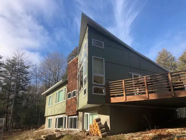 503 Jackson Harbor Rd, Washington, WI 54246