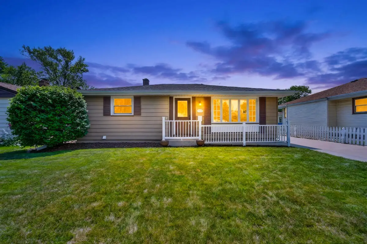 2519 34th St, Kenosha, WI 53140 - #1