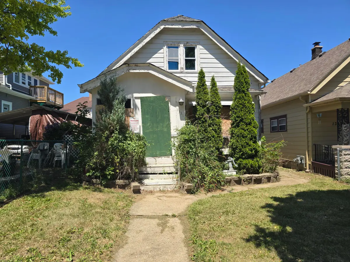 1330 W Euclid Ave, Milwaukee, WI 53215 - #1