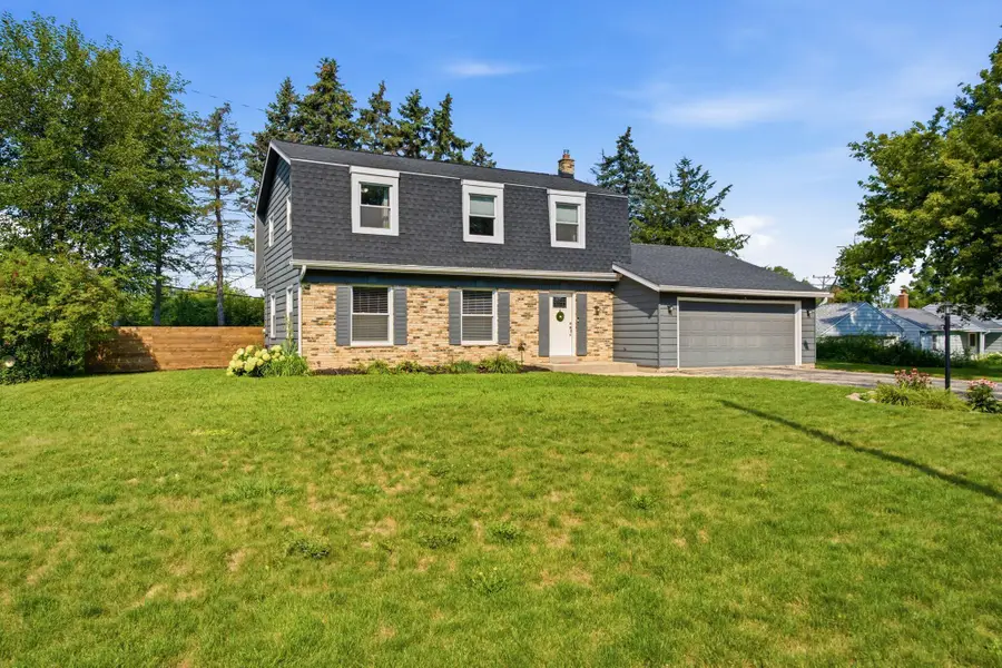8057 N Cedarburg Rd, Brown Deer, WI 53209 - #2