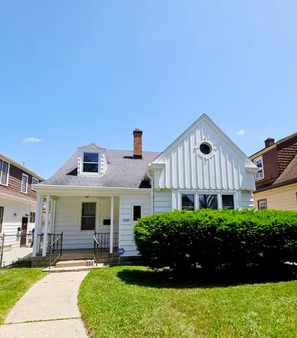 3748 N 41st St, Milwaukee, WI 53216