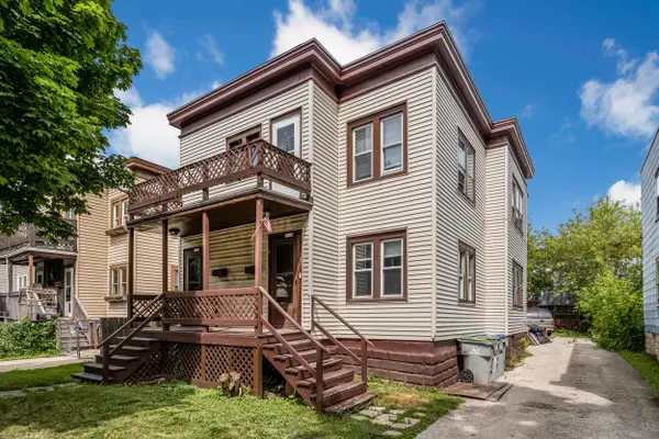 3026 S Hanson Ave, Milwaukee, WI 53207