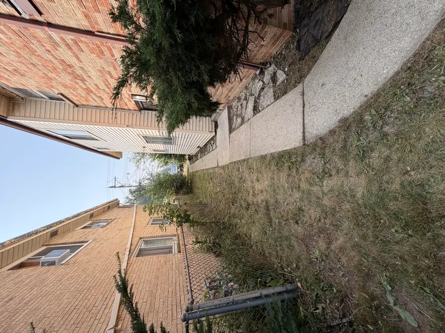 9017 W Hampton Ave, Milwaukee, WI 53225 - #2
