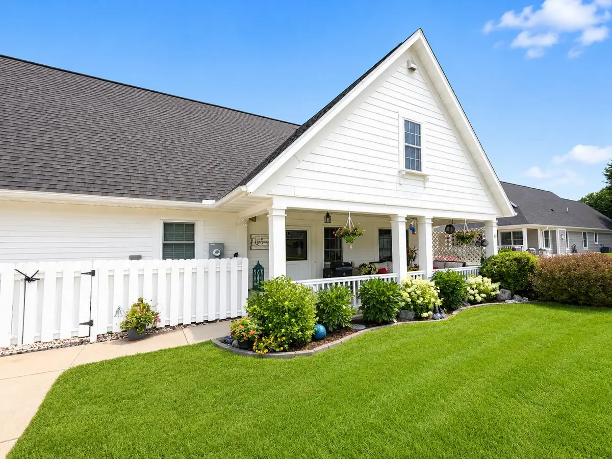 65 College Rd, Winona, MN 55987 - #1