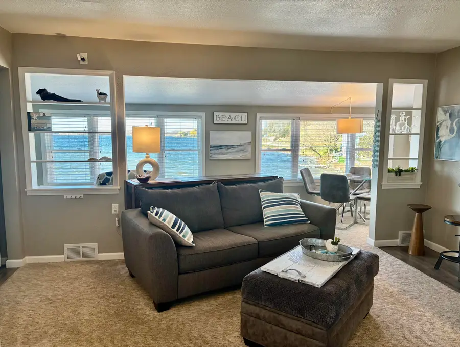 W921 Kettle Moraine Ln, Osceola, WI 53010 - #3
