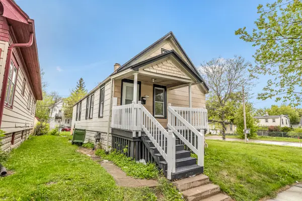 3173 N 41st St, Milwaukee, WI 53216
