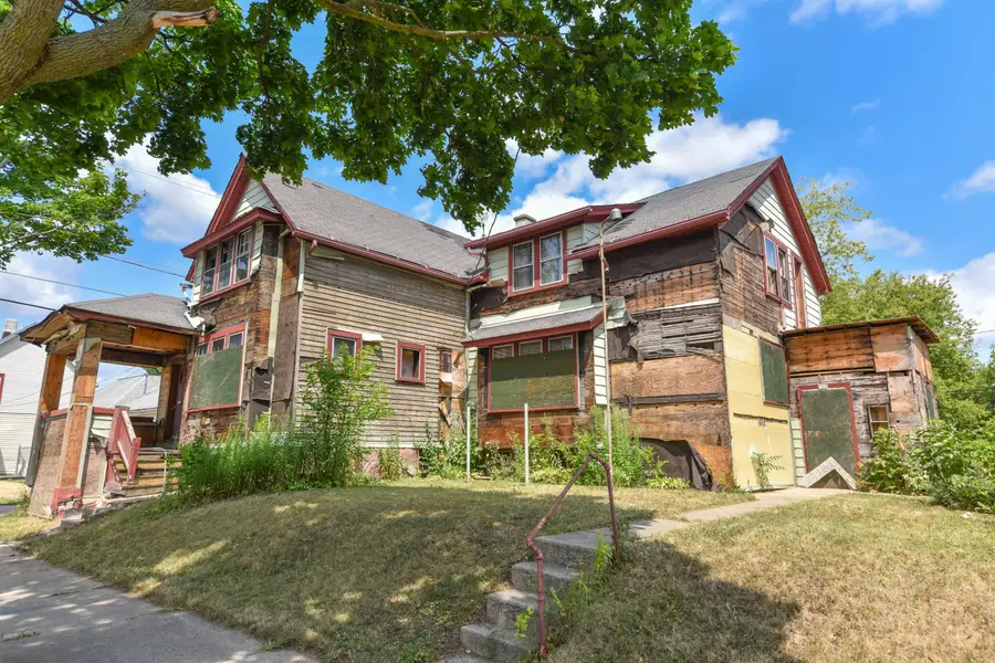 508 W Vienna Ave, Milwaukee, WI 53212 - #2