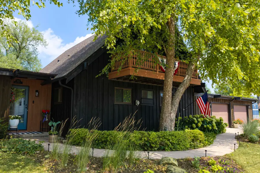 709 N Water St, Watertown, WI 53098 - #3