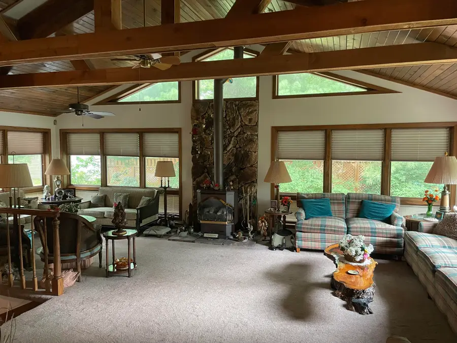 W5550 Oakdale Dr, Germantown, WI 53950 - #2