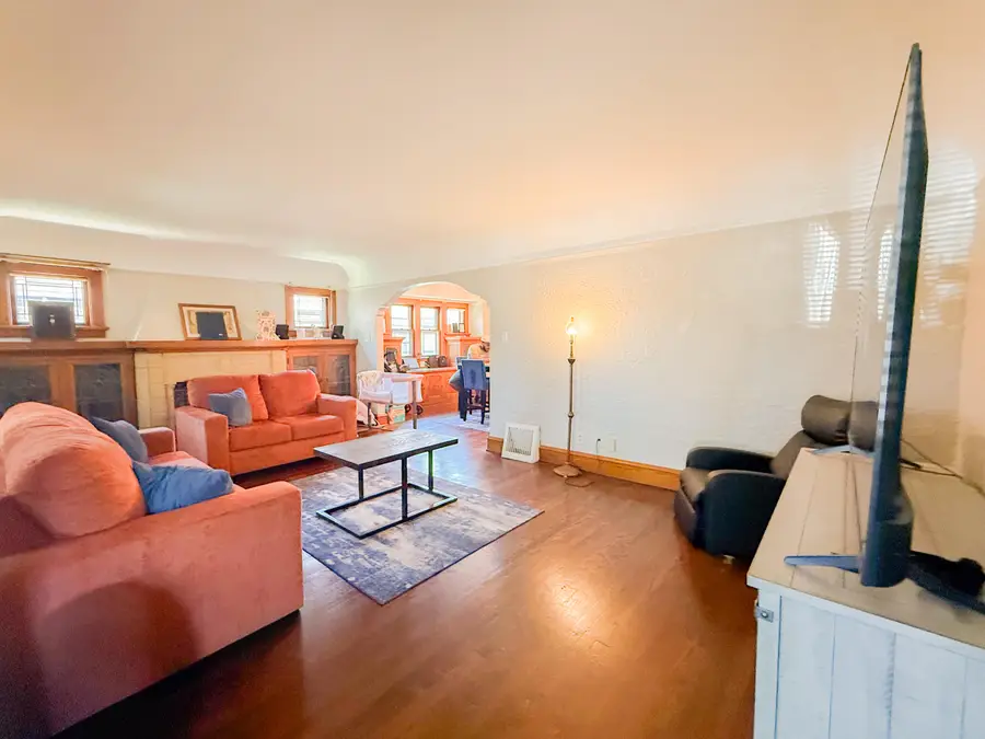 2359 N 56th St, Milwaukee, WI 53210 - #2
