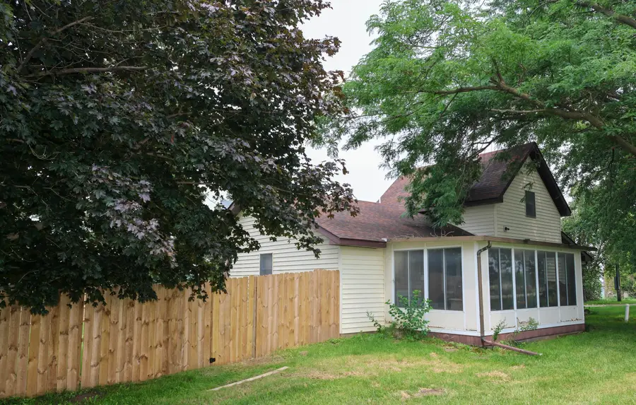 13718 Burtness Dr, Wilmington, MN 55921 - #3