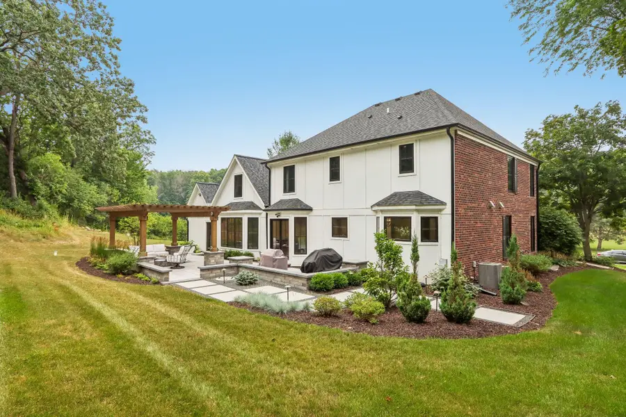3479 Broken Bow Trl, Delafield, WI 53018 - #2