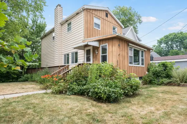 2483 N Newhall Ln, Milwaukee, WI 53211