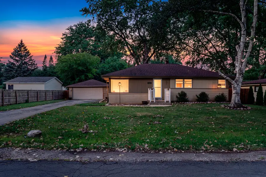 7615 N Delta Pl, Milwaukee, WI 53223 - #2