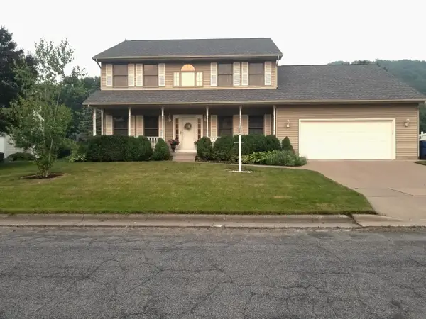 510 Stonebridge Ave, Onalaska, WI 54650