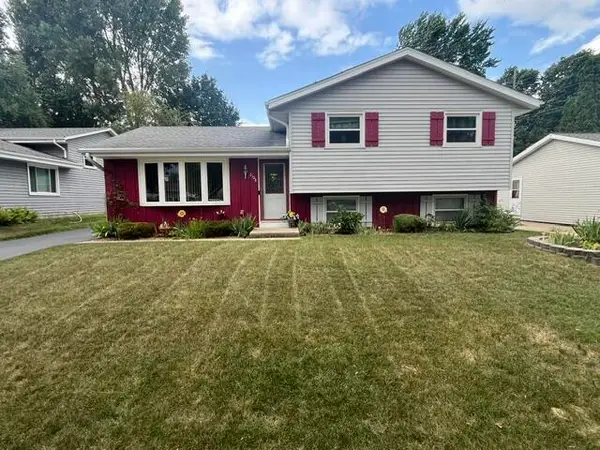 2108 Hemlock St, West Bend, WI 53090
