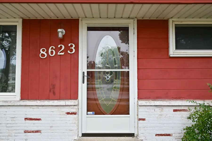 8623 W Mill Rd, Milwaukee, WI 53225 - #2