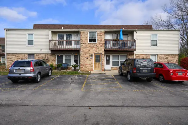 N114W16680 Crown Dr, Germantown, WI 53022