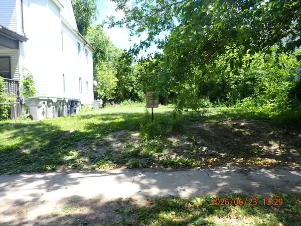 2134 N 16th St, Milwaukee, WI 53205