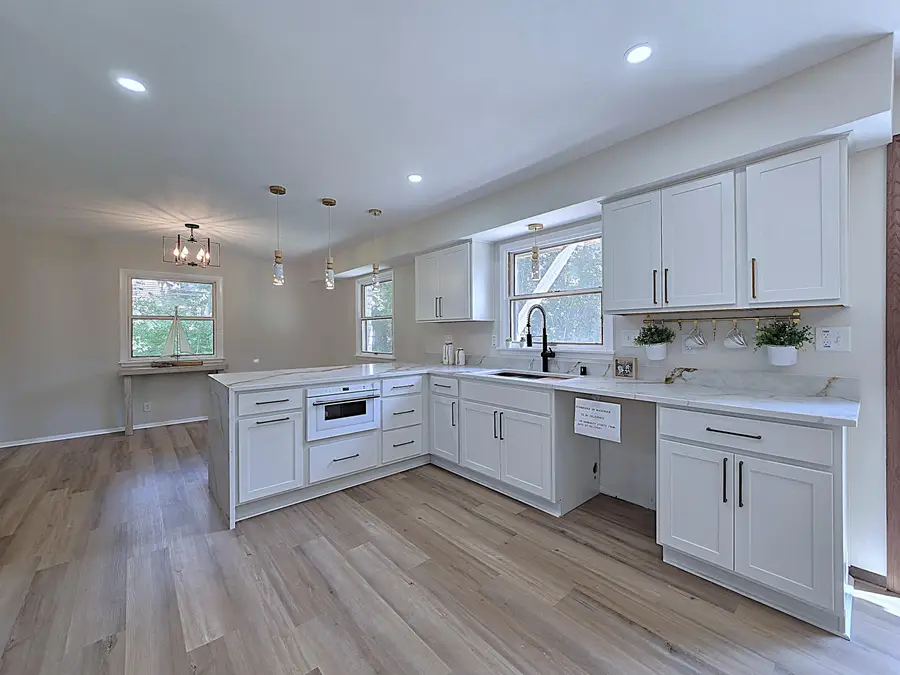 N85W17745 Ann Ave, Menomonee Falls, WI 53051 - #2