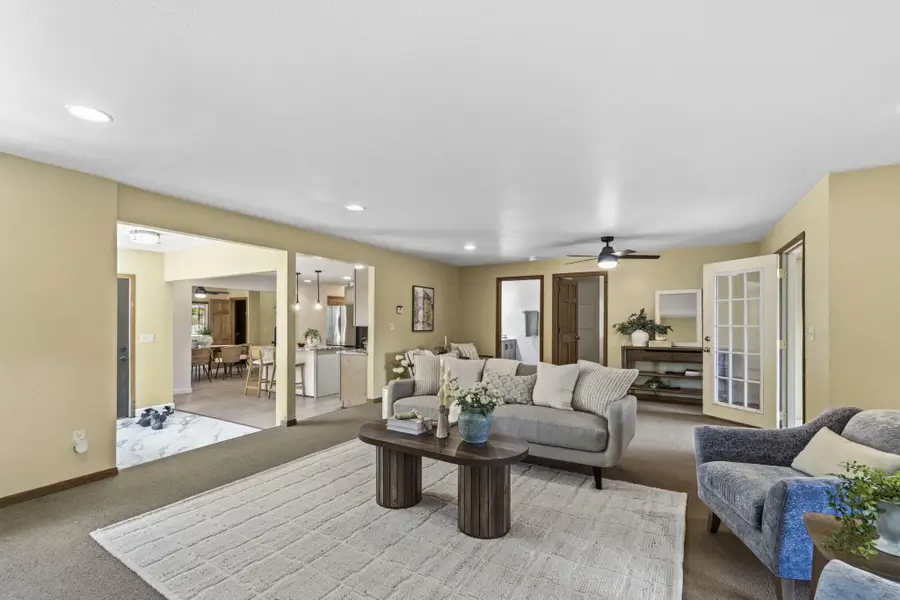 W207S8286 Hillendale Dr, Muskego, WI 53150 - #3