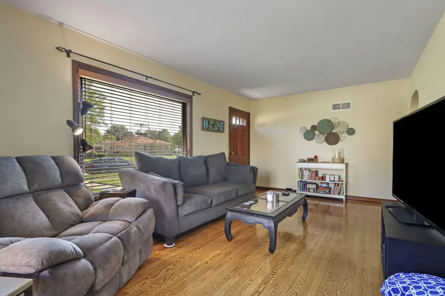 830 Lombard Ave, Racine, WI 53402 - #3