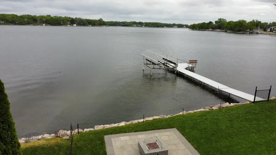 7433 N Tichigan Rd, Waterford, WI 53185 - #2