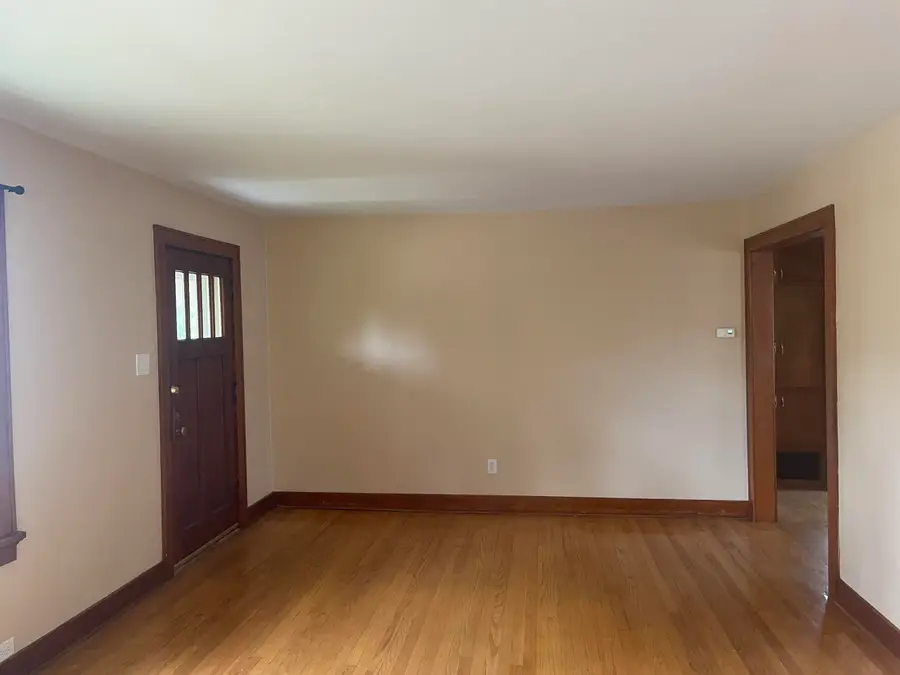 4626 N Ironwood Ln, Glendale, WI 53209 - #3