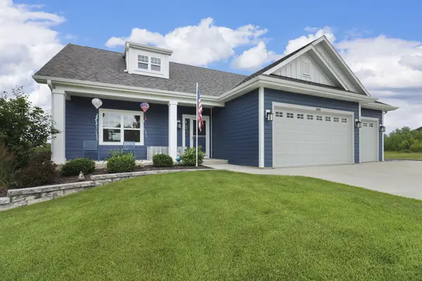 1006 Fairway Dr, Twin Lakes, WI 53181