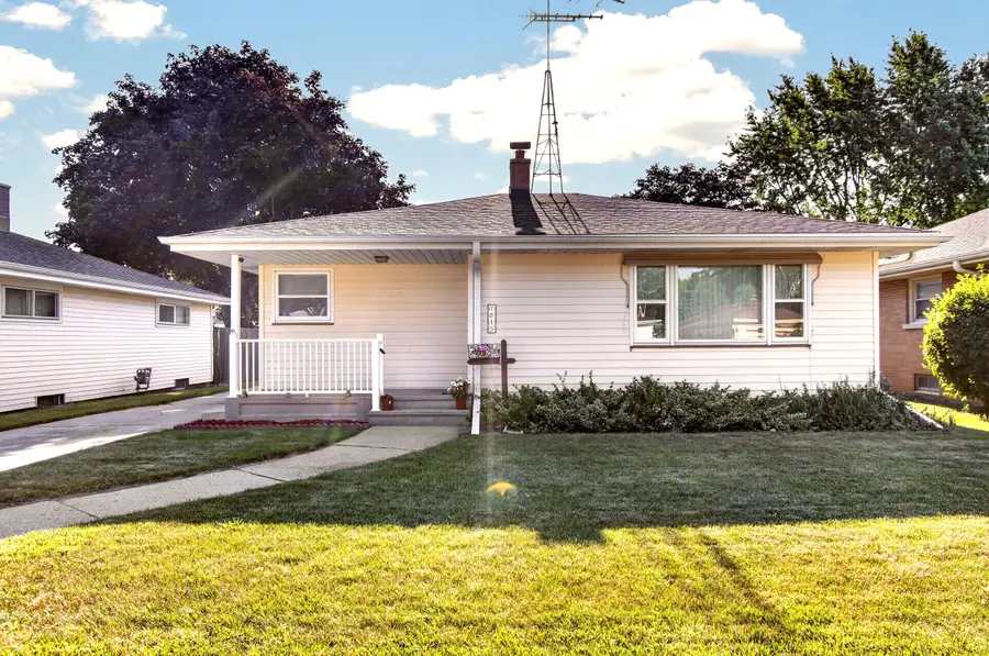 7815 42nd Ave, Kenosha, WI 53142 - #2