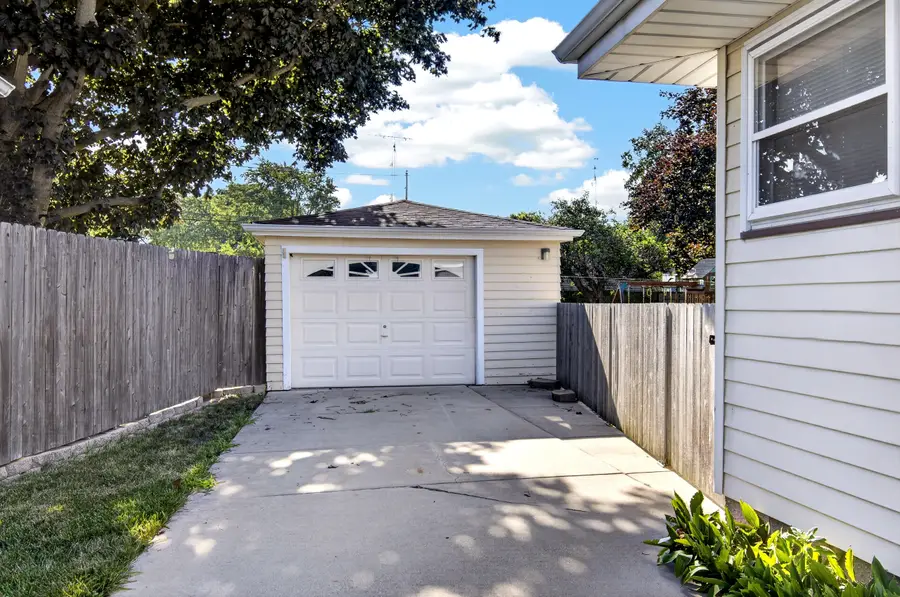 7815 42nd Ave, Kenosha, WI 53142 - #3