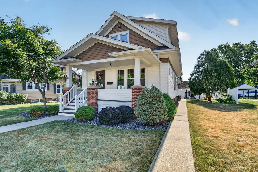 324 Henry St, Burlington, WI 53105 - #2