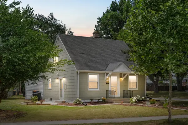 2815 S 91st St, West Allis, WI 53227