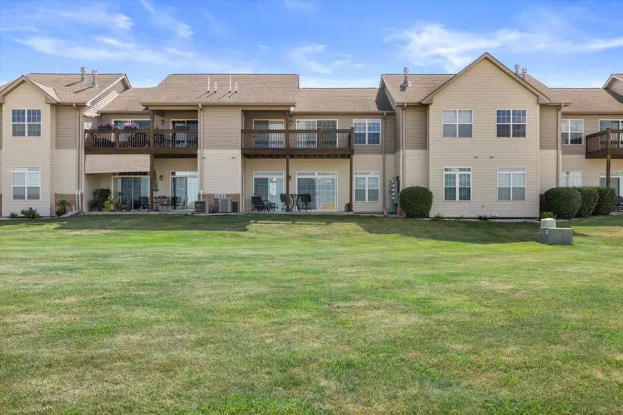 6320 43rd St, Kenosha, WI 53144 - #2