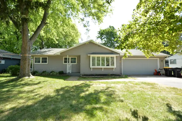 8072 N 66th St, Brown Deer, WI 53223