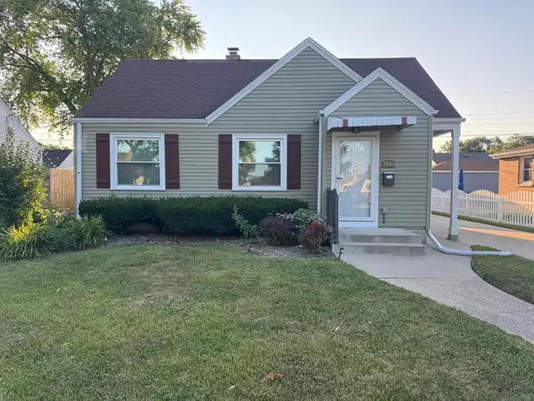 7549 31st Ave, Kenosha, WI 53142