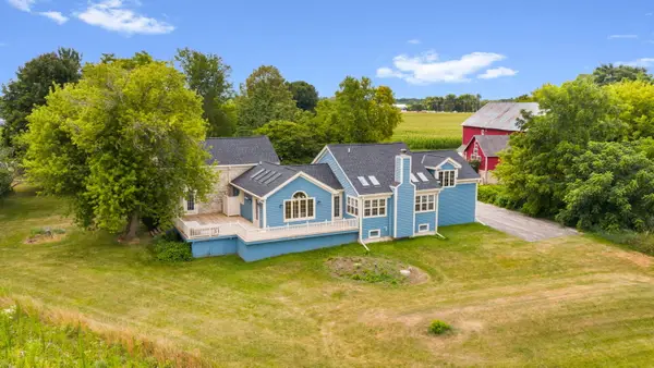 N124W16862 Lovers Ln, Germantown, WI 53022