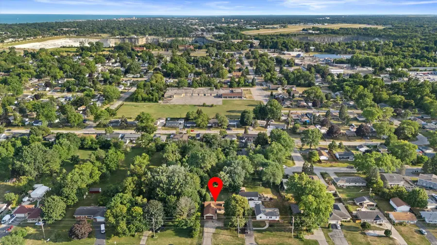 2021 4 Mile Rd, Racine, WI 53402 - #3