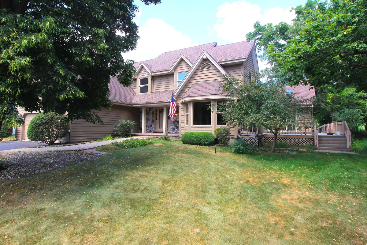 1230 Glen Eagles Ct, Geneva, WI 53147 - #1