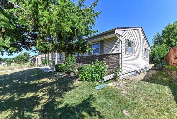 1220 Lakeview Ave, South Milwaukee, WI 53172