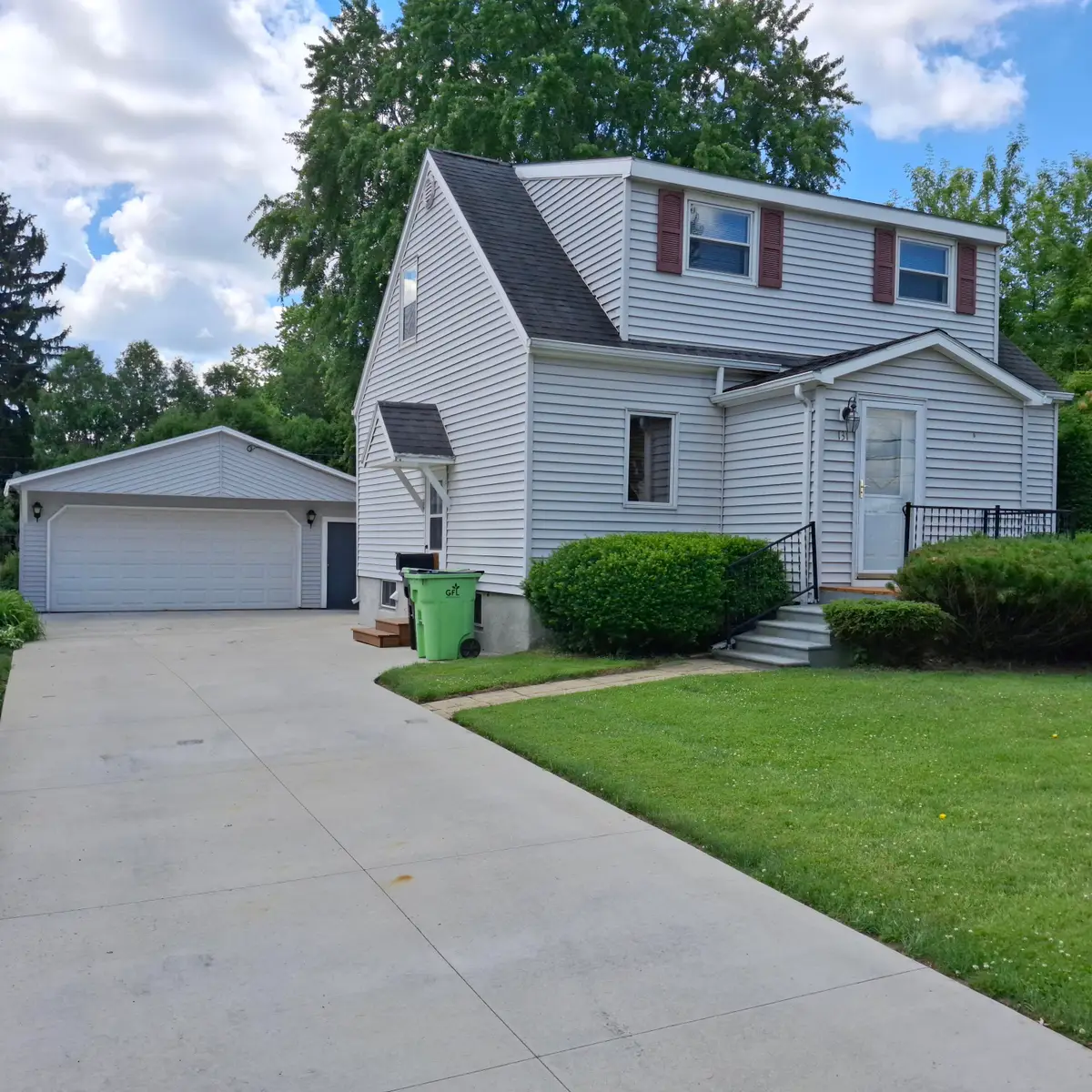 131 E Burnett St, Beaver Dam, WI 53916 - #1