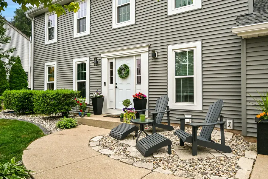 1864 Blackfoot Ct, Grafton, WI 53024 - #2