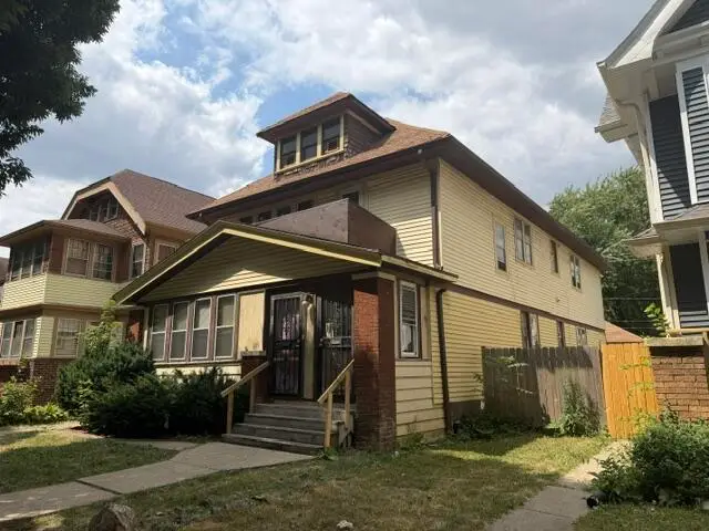 2629 N 49th St, Milwaukee, WI 53210 - #2